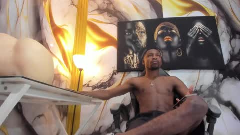 Snapshot of thomas_shelbys chatting on 10.04.25 Thomas online show from 10.04.25