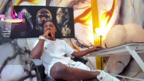 Snapshot of thomas_shelbys chatting on 10.25.25 Thomas online show from 10.25.25