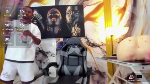 Snapshot of thomas_shelbys chatting on 12.14.25 Thomas online show from 12.14.25