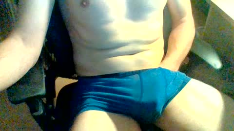 Snapshot of thomas_xt chatting on 07.18.26 thomas_xt online show from 07.18.26