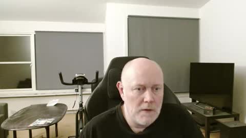 thomash32 online show from 09.24.25