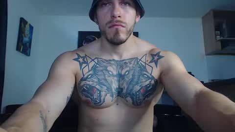 Snapshot of thomashoward31 chatting on 02.07.25 Thomas online show from 02.07.25