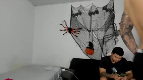 thomson_hot01 online show from 10.30.25