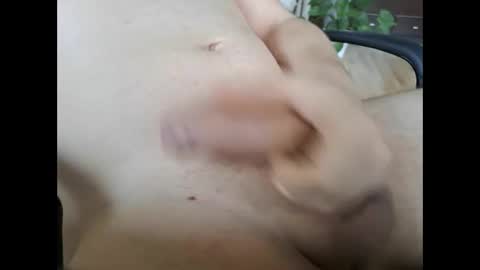 Snapshot of thomsonv2 chatting on 11.17.25 thomsonv2 online show from 11.17.25