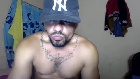 Snapshot of thonybeiio chatting on 09.16.25 thonybeiio online show from 09.16.25