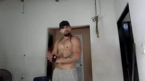 Snapshot of thonybeiio chatting on 10.10.25 thonybeiio online show from 10.10.25