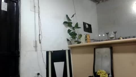 Snapshot of thonybeiio chatting on 10.26.25 thonybeiio online show from 10.26.25