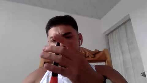 Snapshot of thonybeiio chatting on 11.01.25 thonybeiio online show from 11.01.25