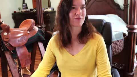 Snapshot of thornbury_rose chatting on 03.03.25 ThornburyRose online show from 03.03.25