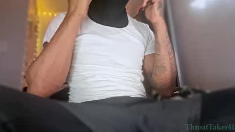 Snapshot of throattaker4l_ chatting on 02.12.26 ThroatTaker4l online show from 02.12.26