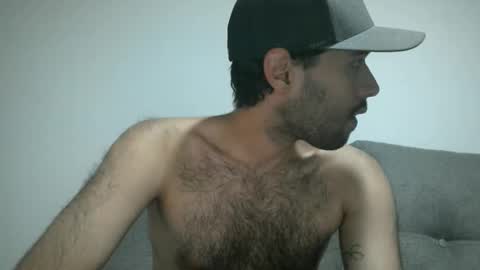 Snapshot of throwawayyourgun chatting on 01.22.25 Luka online show from 01.22.25