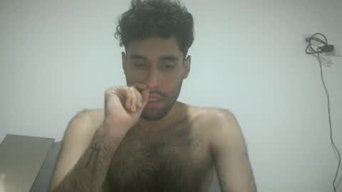 Snapshot of throwawayyourgun chatting on 01.06.26 Luka online show from 01.06.26