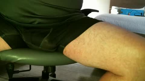 Snapshot of thumperdlj chatting on 11.01.25 Thumper online show from 11.01.25