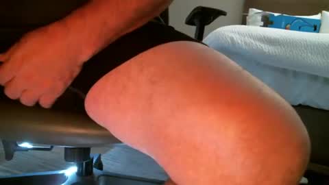 Snapshot of thumperdlj chatting on 11.01.25 Thumper online show from 11.01.25