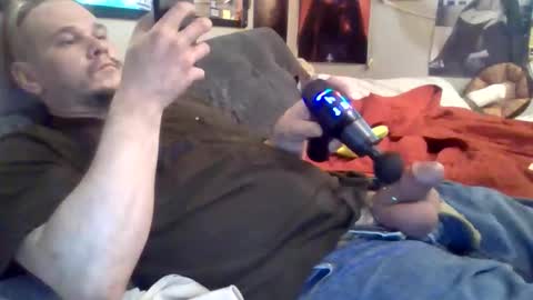 Snapshot of thunder8u42 chatting on 03.10.26 thunder8u42 online show from 03.10.26