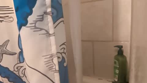 Snapshot of thunder8u42 chatting on 03.16.26 thunder8u42 online show from 03.16.26