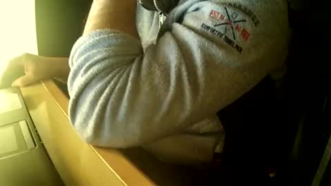 Snapshot of thunderflash73 chatting on 02.17.25 Little Wolf online show from 02.17.25