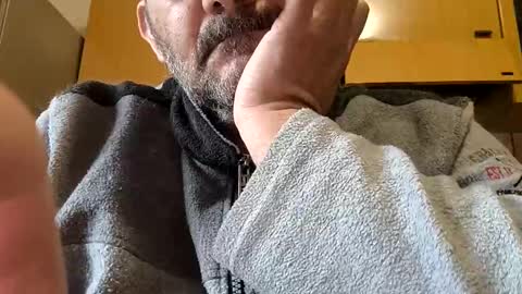 Snapshot of thunderflash73 chatting on 11.12.25 Little Wolf online show from 11.12.25