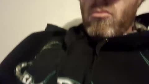 Snapshot of thuzi0n chatting on 10.24.25 thuzi0n online show from 10.24.25