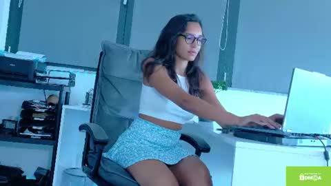 tia_j online show from 06.26.26
