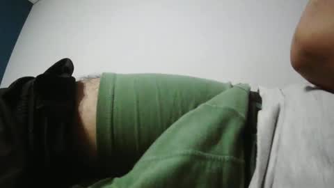 Snapshot of tiago2588 chatting on 02.14.25 tiago2588 online show from 02.14.25