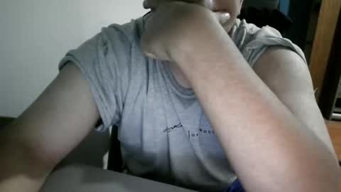 Snapshot of tiago2588 chatting on 04.05.26 tiago2588 online show from 04.05.26