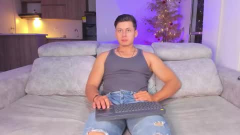 Snapshot of tiago_goez chatting on 01.14.26 santiago online show from 01.14.26