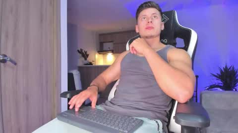 Snapshot of tiago_goez chatting on 02.03.26 santiago online show from 02.03.26