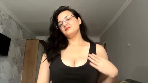 Mary online show from 11.15.25