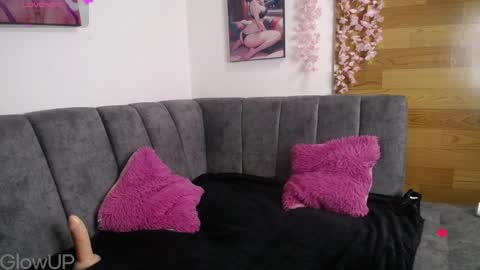 Snapshot of tiana_rosse_ chatting on 02.05.25 tiana_rosse_ online show from 02.05.25