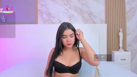 Snapshot of tianaglow4 chatting on 11.11.25 tianaglow4 online show from 11.11.25