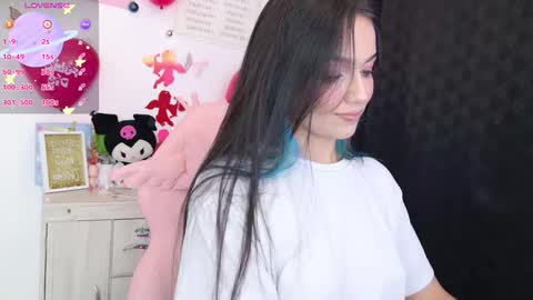 Tiana Le online show from 02.21.25