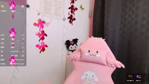 Snapshot of tianale chatting on 03.11.25 Tiana Le online show from 03.11.25