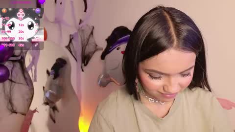 Snapshot of tianale chatting on 10.18.25 Tiana Le online show from 10.18.25