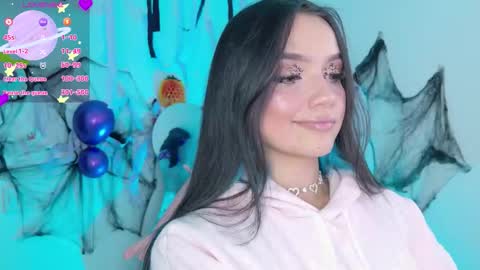 Snapshot of tianale chatting on 10.25.25 Tiana Le online show from 10.25.25