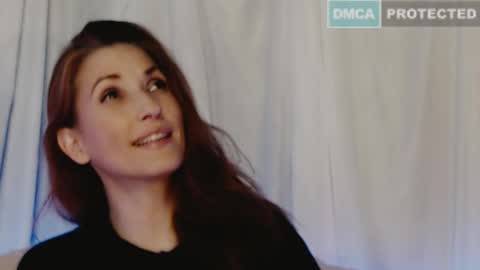 Snapshot of tiannarae chatting on 01.21.25 TIANNA online show from 01.21.25