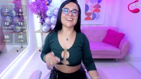 Tiara  online show from 09.08.25