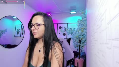 Tiara  online show from 05.02.26