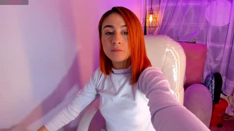 Snapshot of tiarha_ chatting on 01.13.25 Tiarha online show from 01.13.25