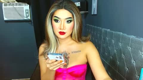 Snapshot of tiarrafoxs chatting on 03.05.25 tiarrafoxs online show from 03.05.25