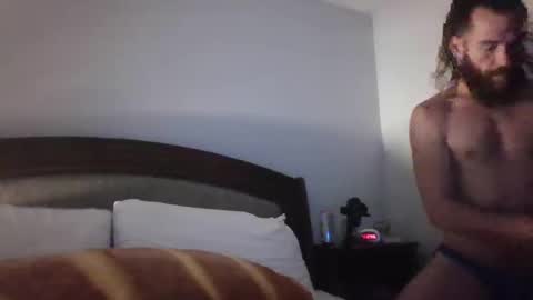 Snapshot of tiberiusblu chatting on 10.27.25 tiberiusblu online show from 10.27.25