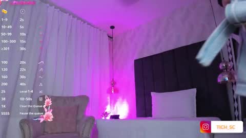 Snapshot of tich__ chatting on 12.09.24 TICH online show from 12.09.24