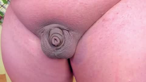 Snapshot of tich___ chatting on 01.19.26 tich___ online show from 01.19.26