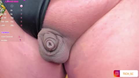 Snapshot of tich___ chatting on 02.15.26 tich___ online show from 02.15.26