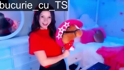 Snapshot of ticketshow chatting on 10.21.25 ticketshow online show from 10.21.25