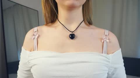 Lily online show from 03.14.26