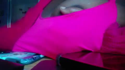 Tierra Henri online show from 12.14.25