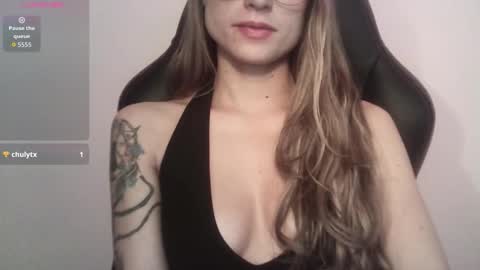 Snapshot of tifanny_a chatting on 11.12.25 Tifanny online show from 11.12.25