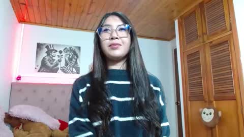 Snapshot of tifanny_squirt chatting on 10.26.25 Tifanny online show from 10.26.25