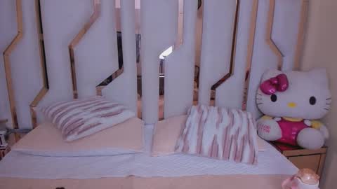    online show from 11.07.25